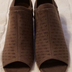 Hokus Pokus Open Toe Bootie NIB